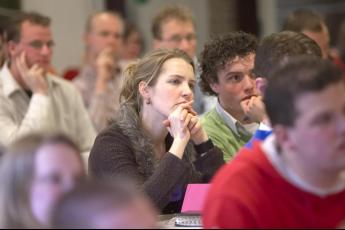 Bijbelstudieconferentie.