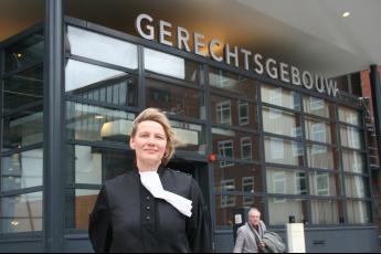 Jeugdofficier van justitie M. Somsen.