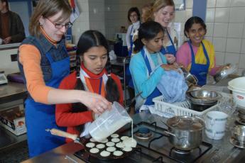 poffertjes bakken