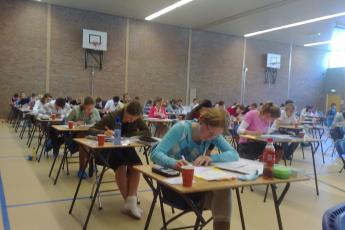 Havo-examenkandidaten bogen zich woensdag over Aardrijkskunde.