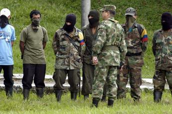 Zeven guerrillas van de FARC gaven zich op 23 juni over aan Colombiaanse regeringstroepen.