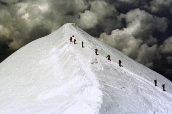 Bergbeklimmers op de Mont Blanc.