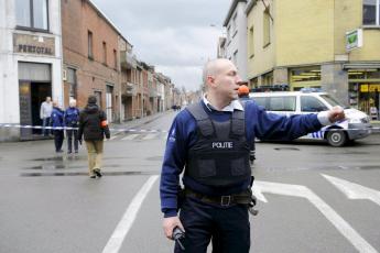 De politie zet straten rond kinderdagverblijf Fabeltjesland af.