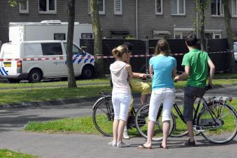 De straat is afgezet.